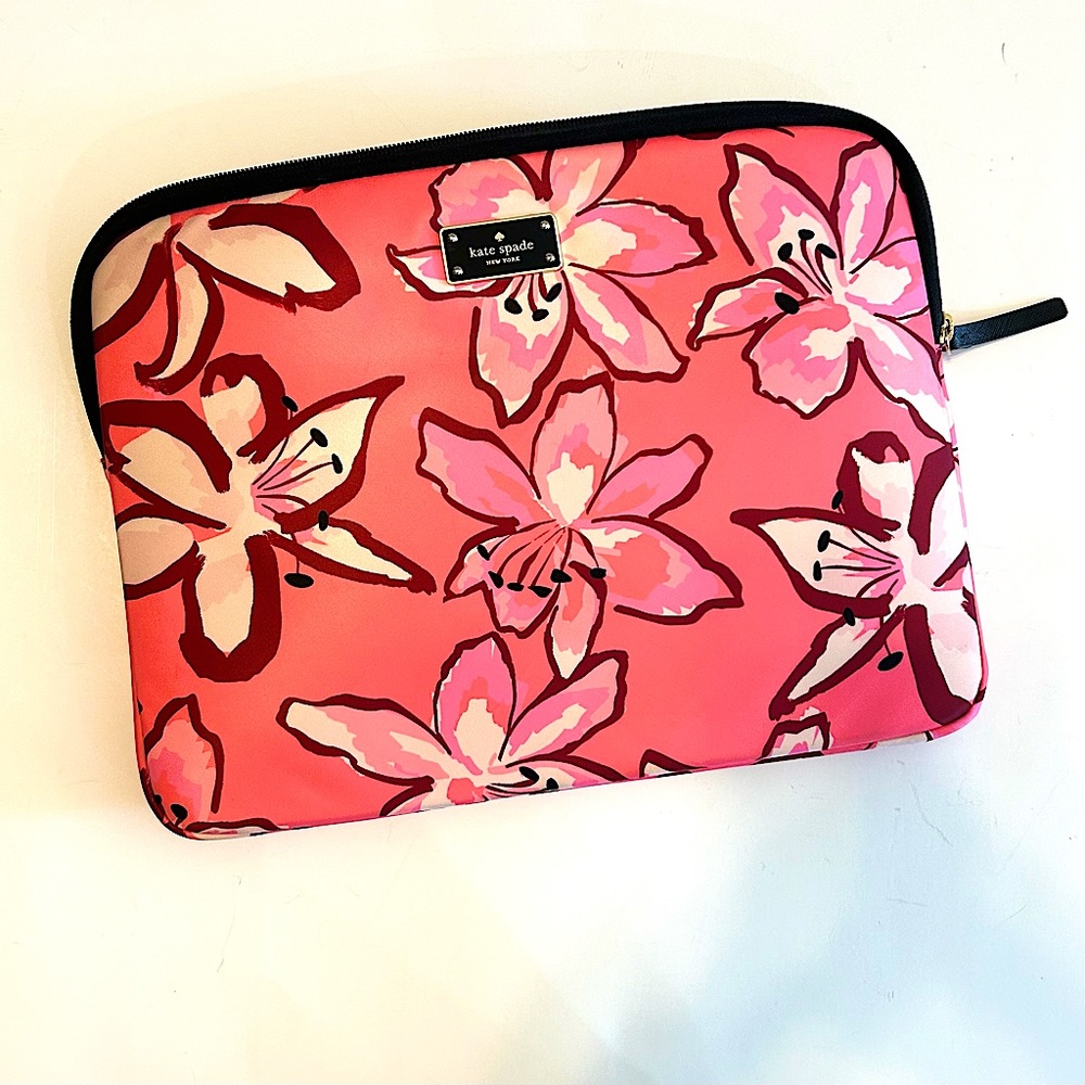 Kate Spade Neoprene Computer Sleeve for 13”. Like New